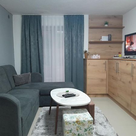 Apartmani Bet Gradacac 1 Maj Broj 24 المظهر الخارجي الصورة