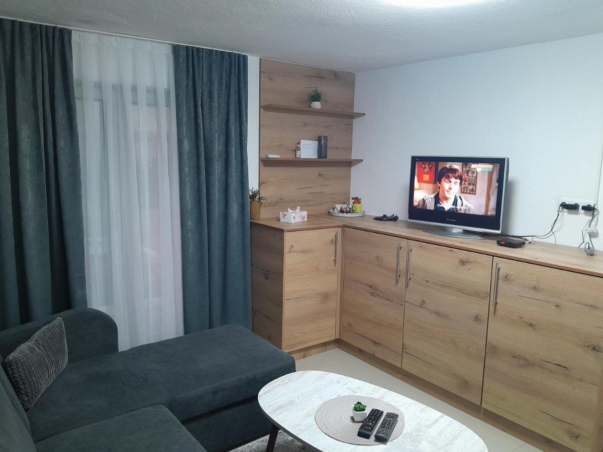 Apartmani Bet Gradacac 1 Maj Broj 24 المظهر الخارجي الصورة