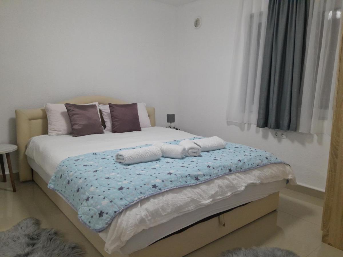 Apartmani Bet Gradacac 1 Maj Broj 24 المظهر الخارجي الصورة